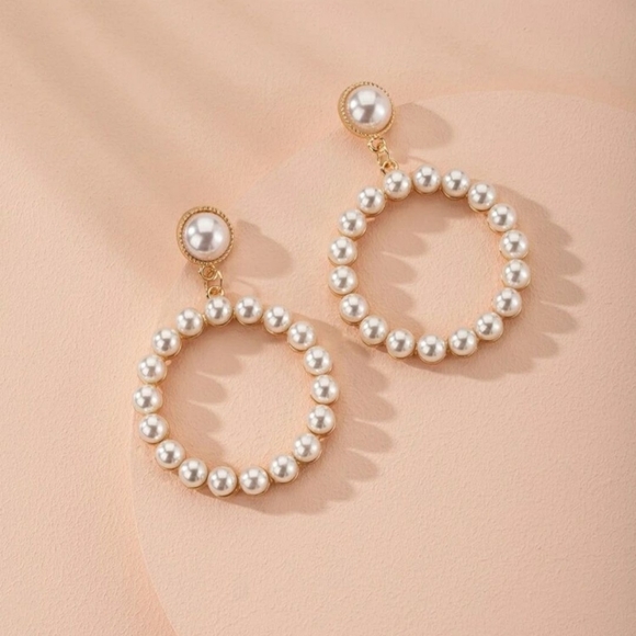 Earrings - Picture 1 of 1